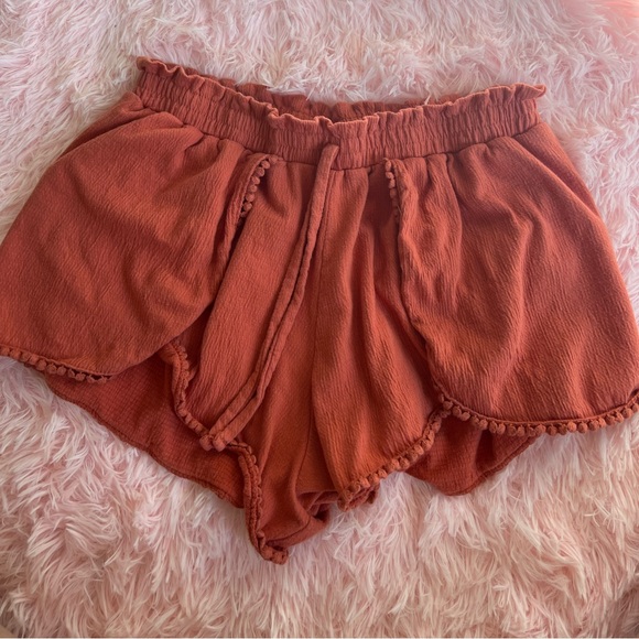 🌱🦢4 FOR $15!🦢🌱 No Boundaries Knit tulip shorts - Picture 2 of 2